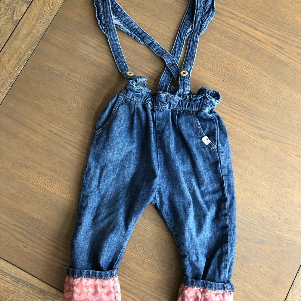 Zara jumper denim overalls w/ ruffle suspenders